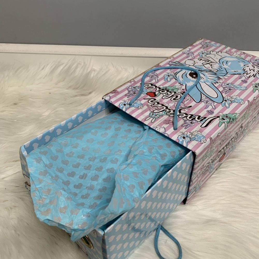 NIB Ground Control Irregular Choice - Picture 7 of 10